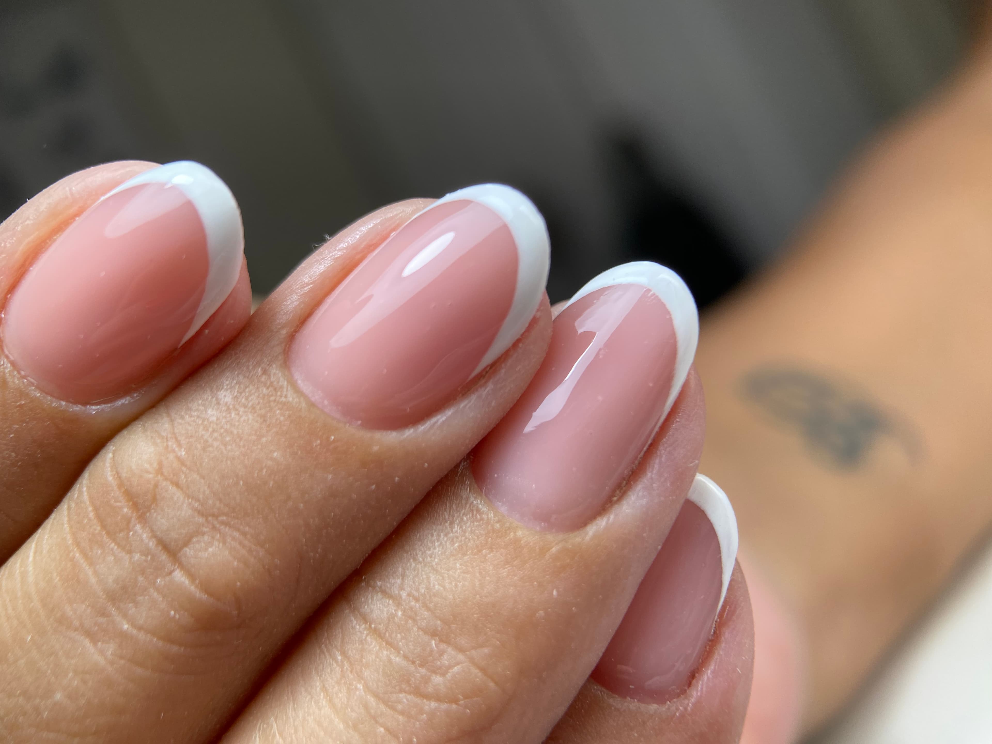 R A D A Nails Studio