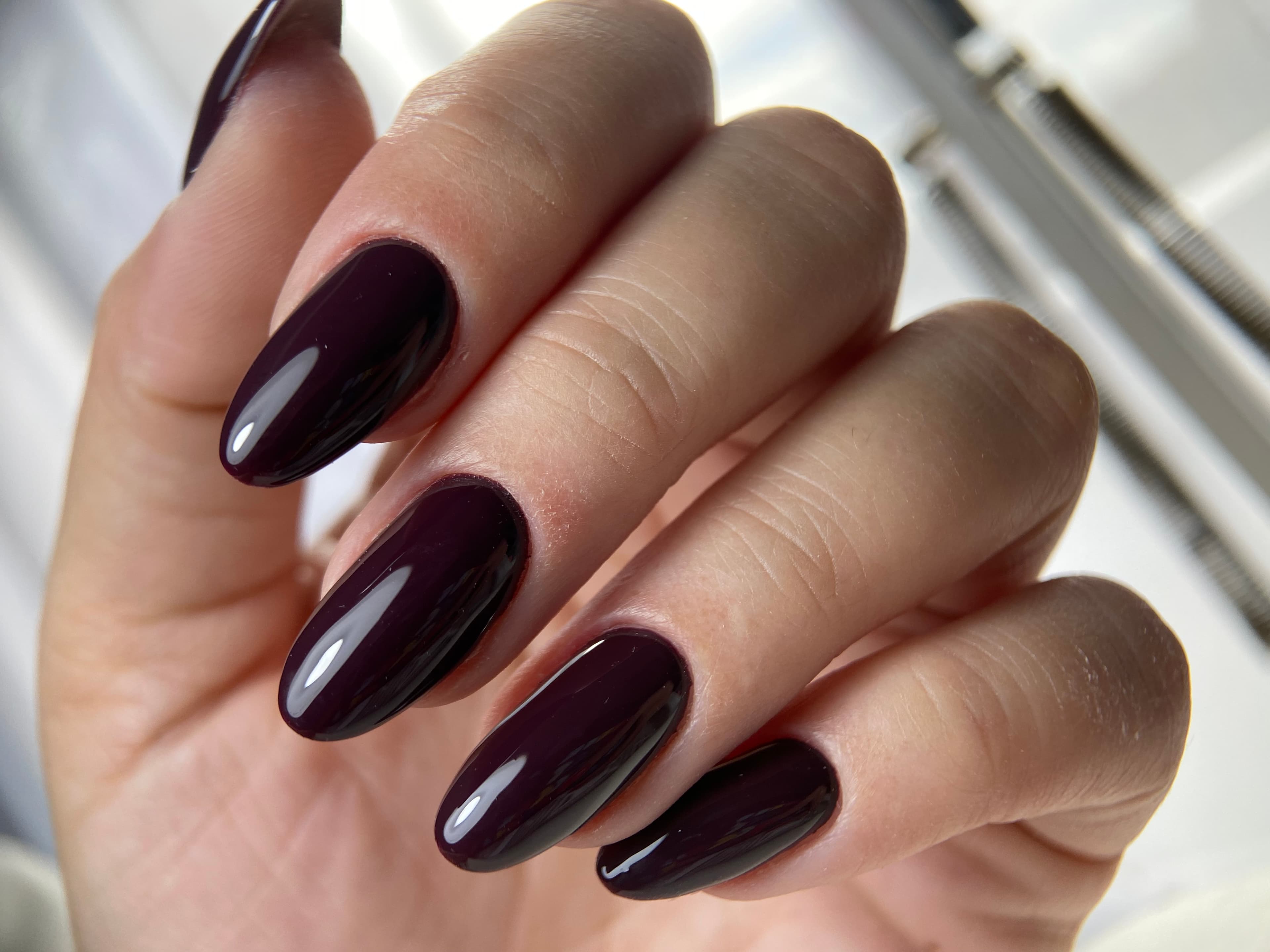 R A D A Nails Studio