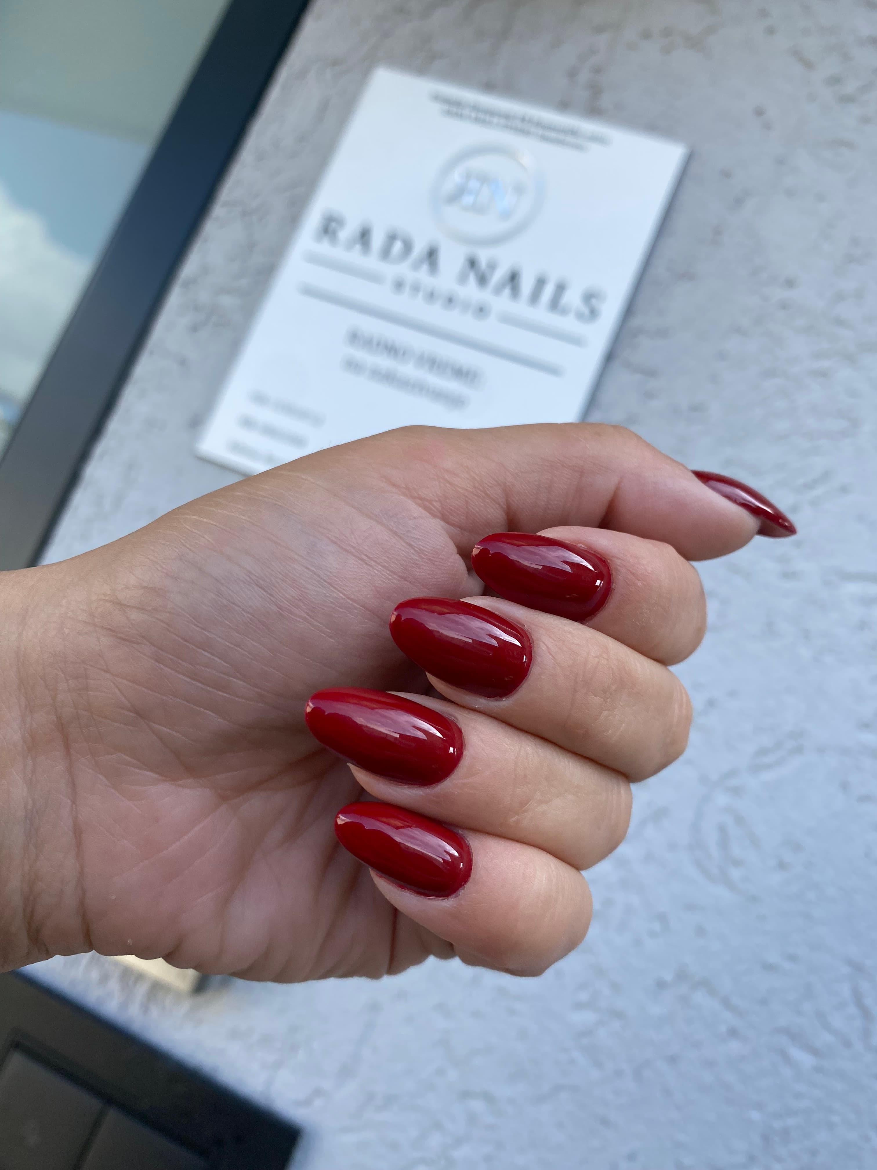 R A D A Nails Studio